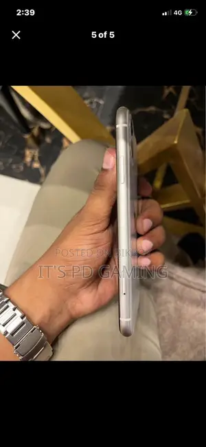 Apple iPhone 11 (Used)