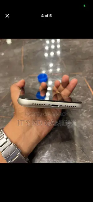 Apple iPhone 11 (Used)
