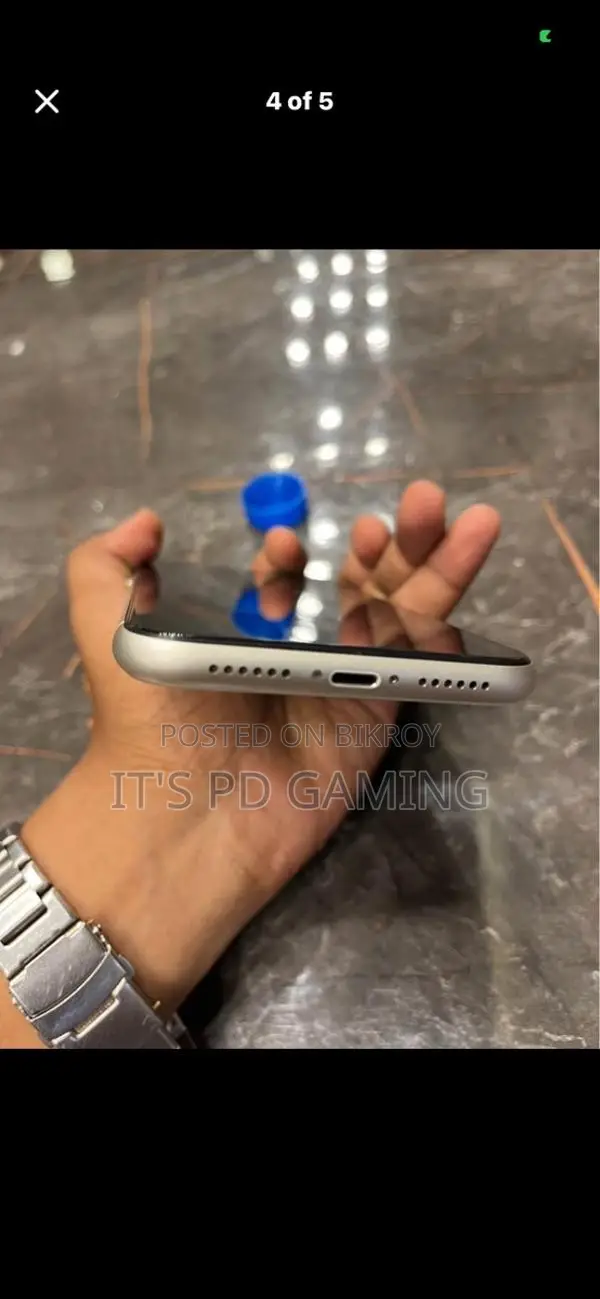 Apple iPhone 11 (Used)