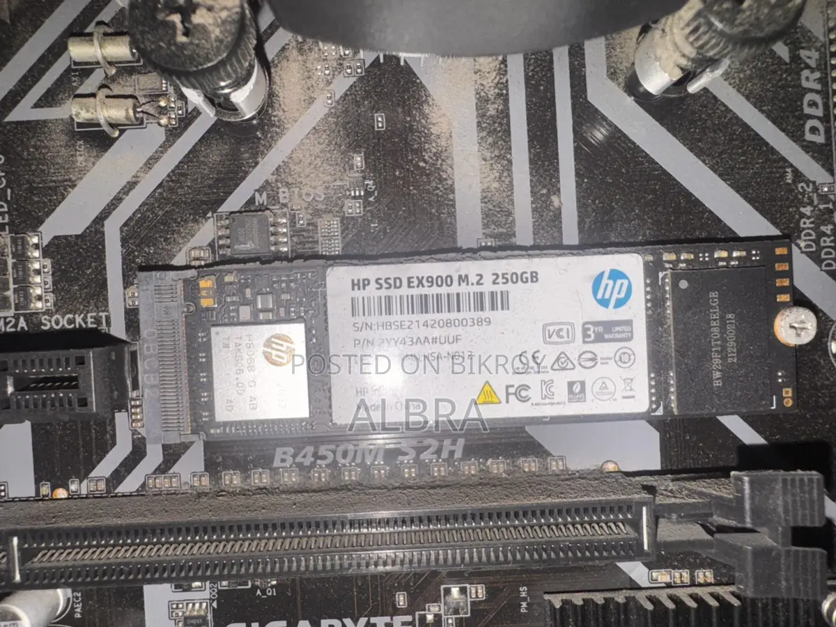 Ryzen 3 3200g 16gb ram desktop pc