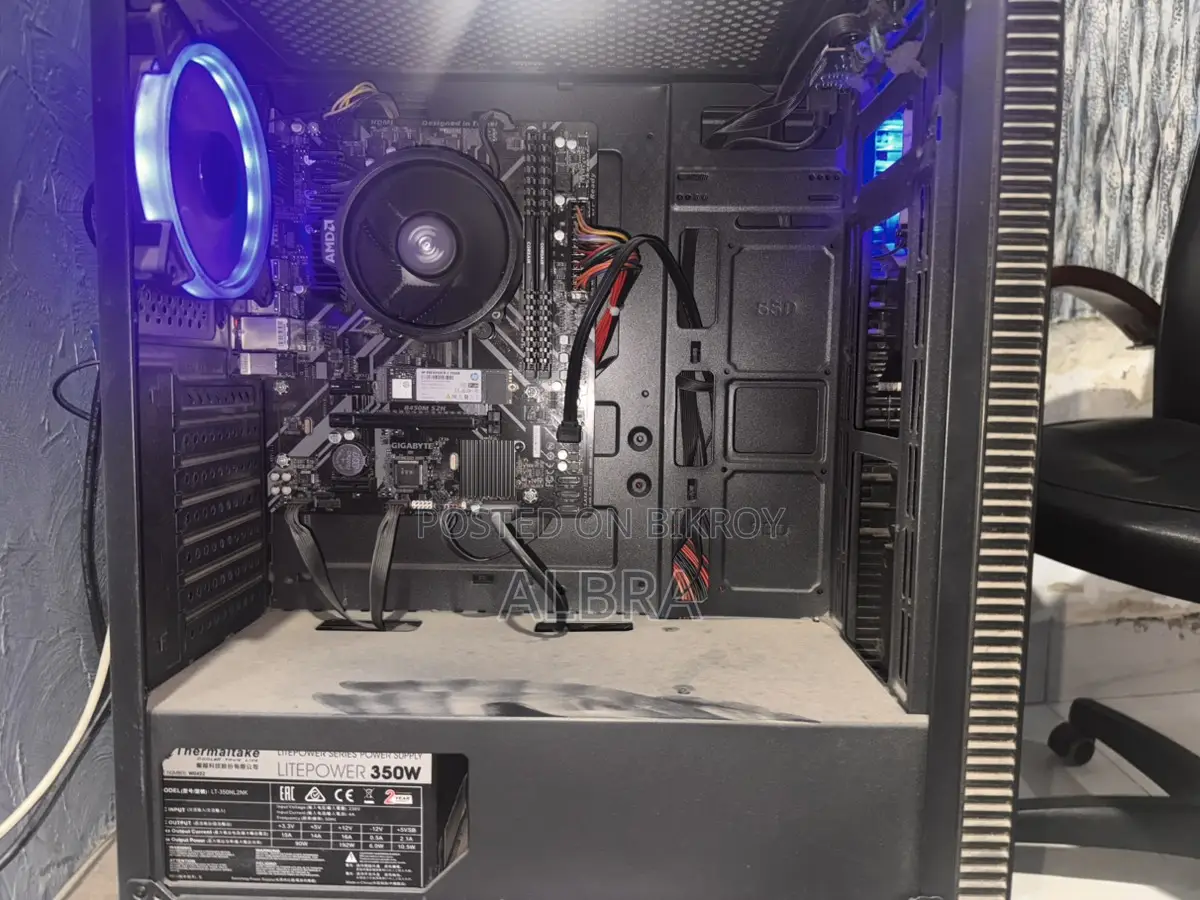 Ryzen 3 3200g 16gb ram desktop pc