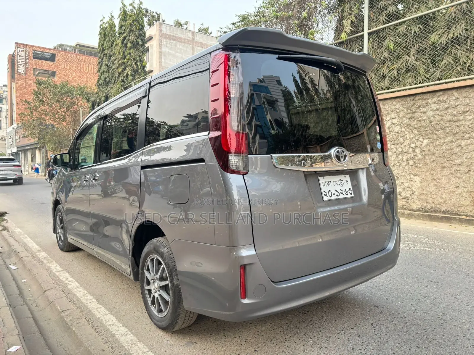 Toyota Noah Super Fresh Con. 2016