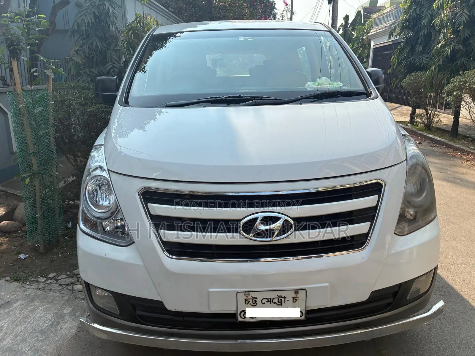Hyundai H1 2016 White