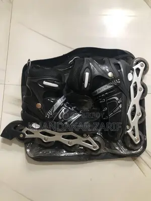 স্কেটবোর্ড জুতা