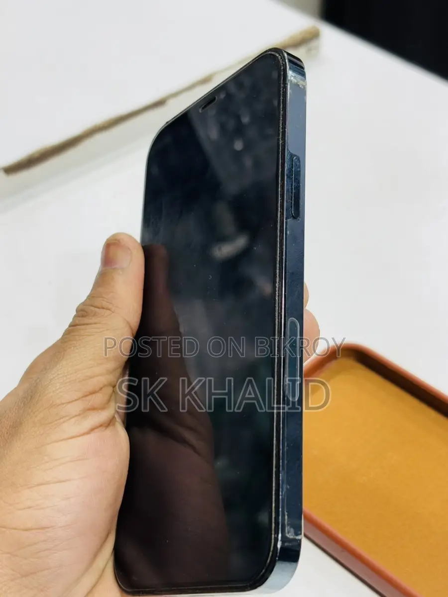 Apple iPhone 12 Pro . (Used)