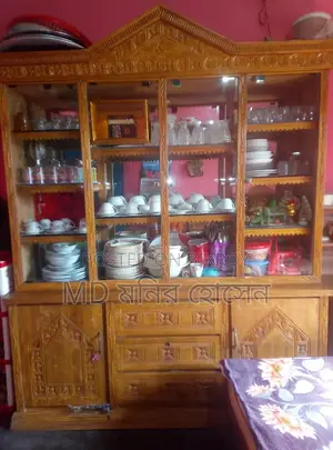 ওয়াল শোকেস