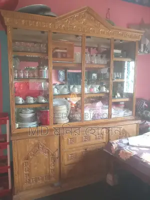 ওয়াল শোকেস