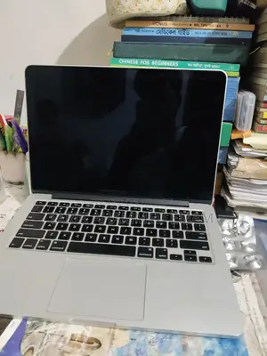 Laptop Apple MacBook Pro 8GB Intel Core I5 HDD 512GB