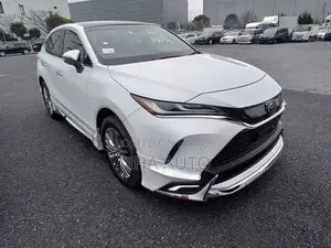 Toyota Harrier Hybrid 2023