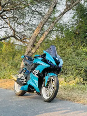 Yamaha R15 V3 Movistar ` 2021