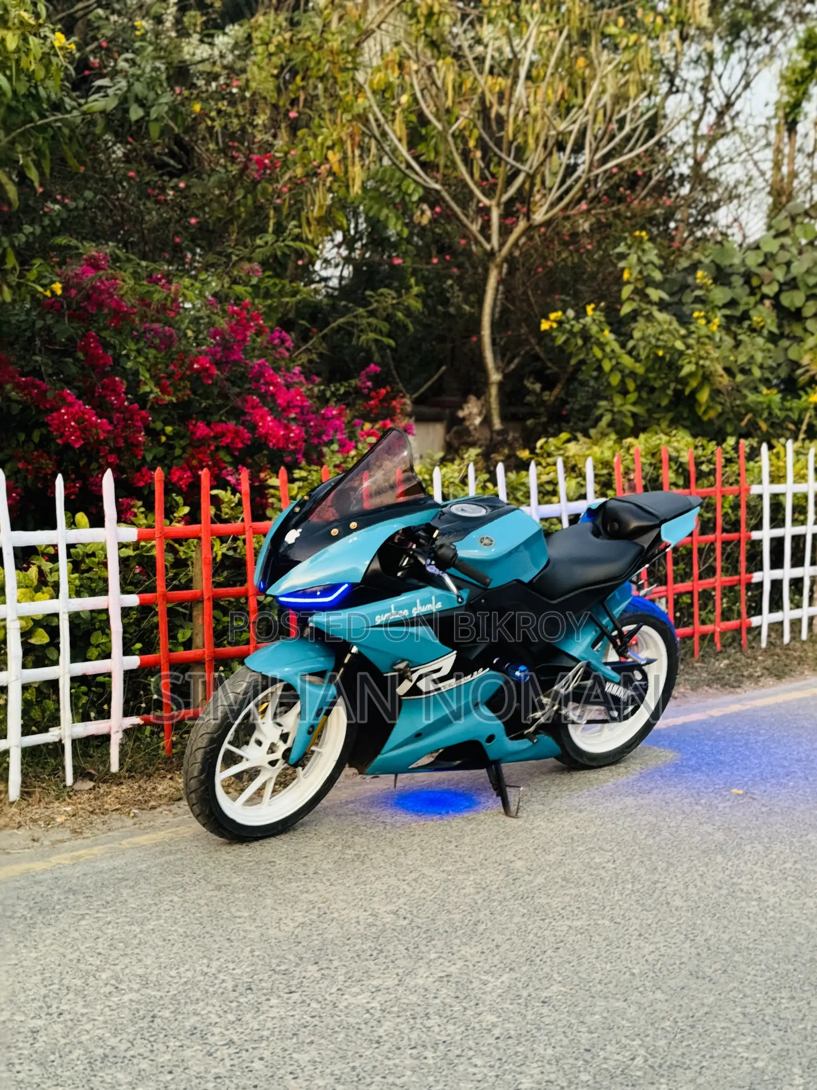Yamaha R15 V3 Movistar ` 2021