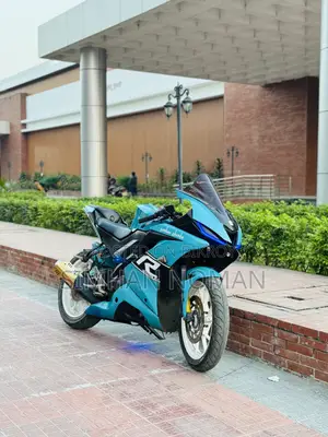 Yamaha R15 V3 Movistar ` 2021