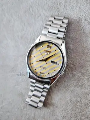 SEIKO 5 Unique Engraved Dial Automatic Original JAPAN