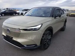 Honda Vezel E PLAY PKG 4.5 POINT 2020