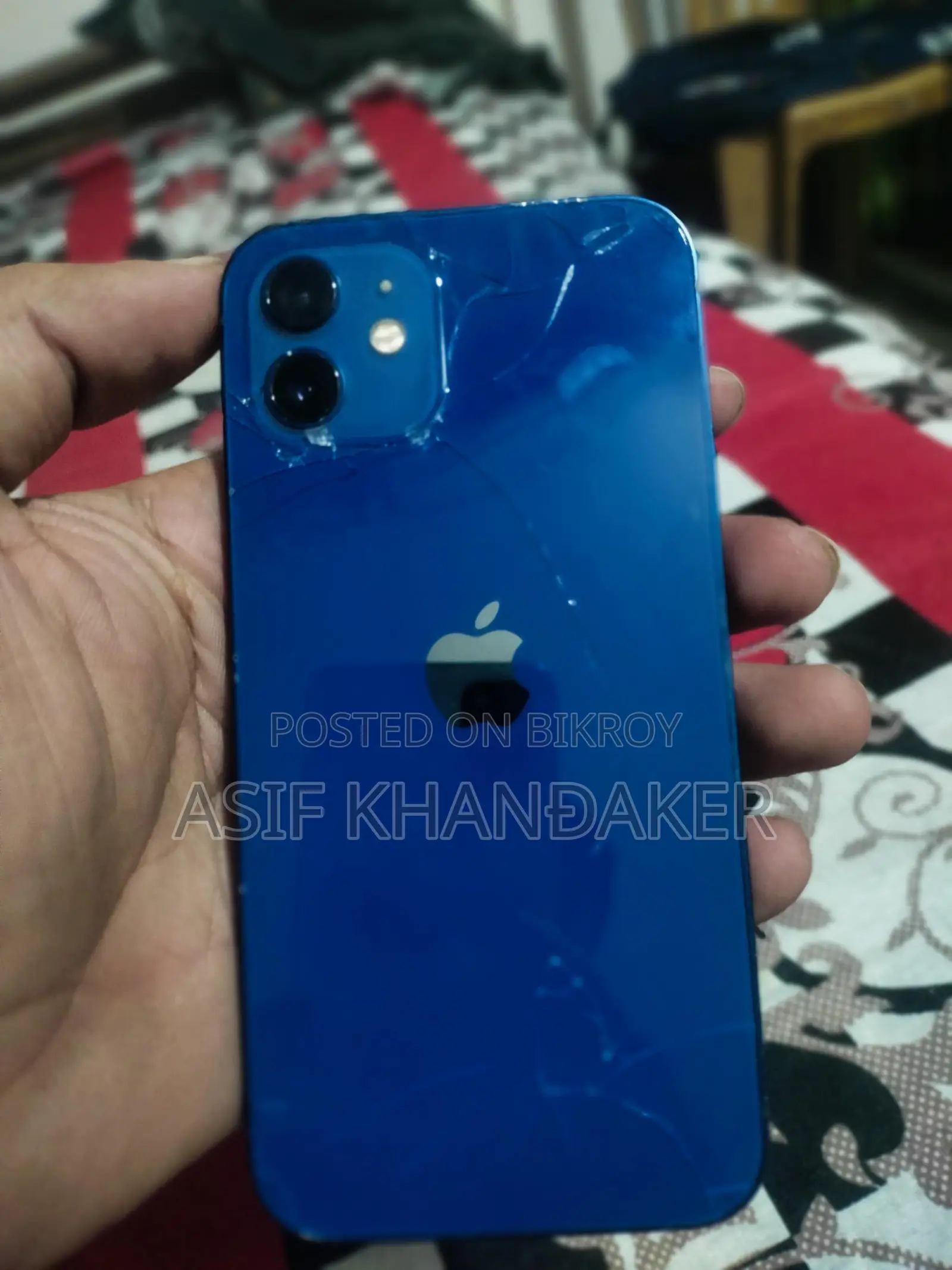 Apple iPhone 12 (Used)