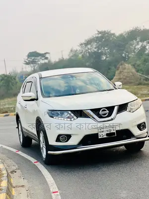 Nissan X-Trail hybrid 2015