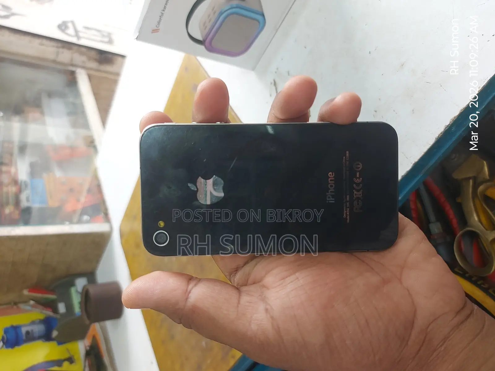Apple iPhone 4 (Used)