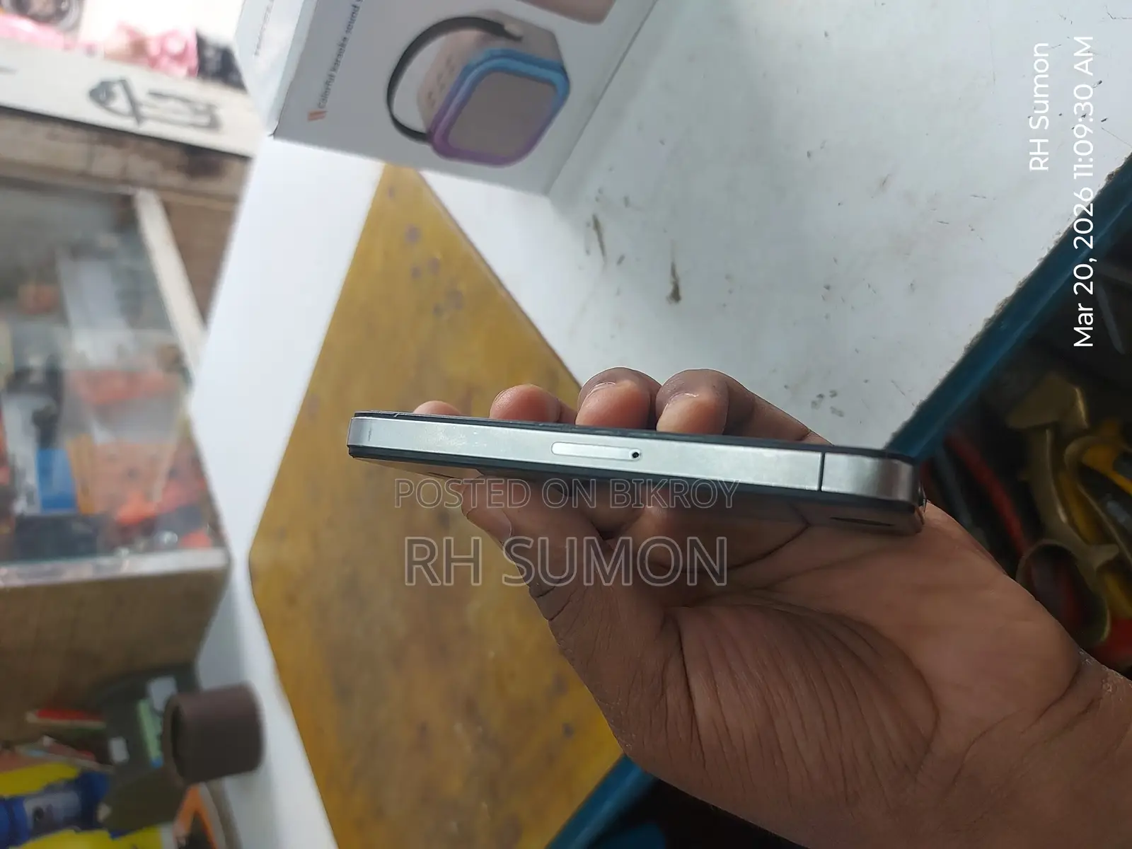 Apple iPhone 4 (Used)