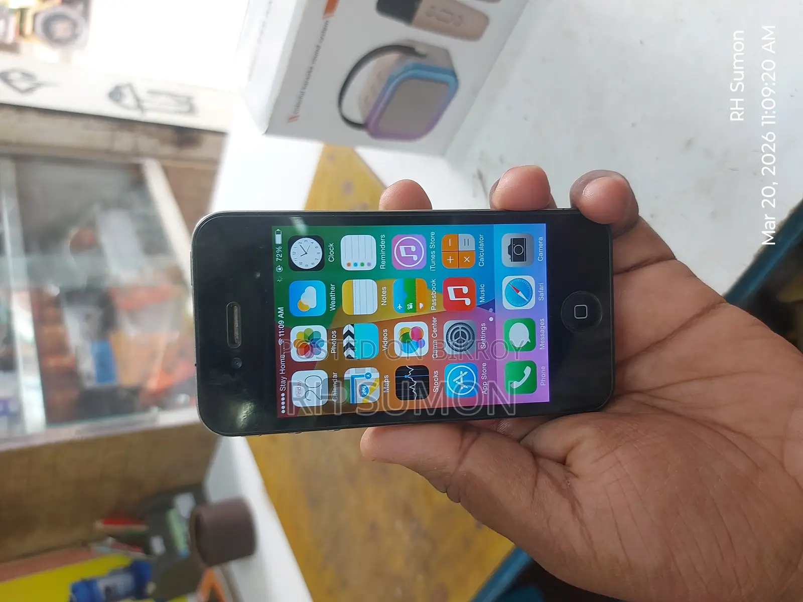 Apple iPhone 4 (Used)