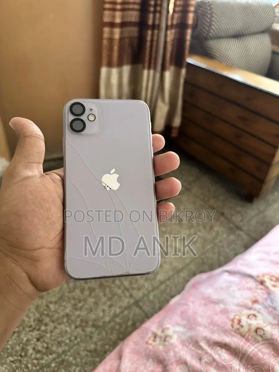 Apple iPhone 11 (Used)