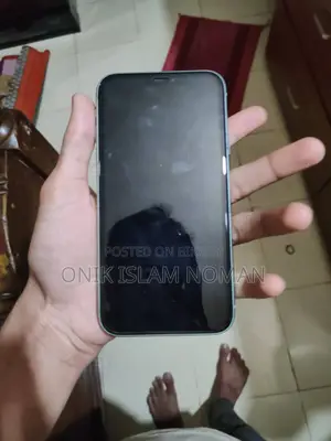 Apple iPhone 11 (Used)