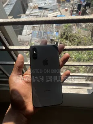 Apple iPhone XS (Used)
