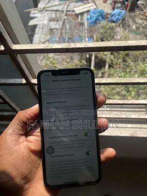 Apple iPhone XS (Used)