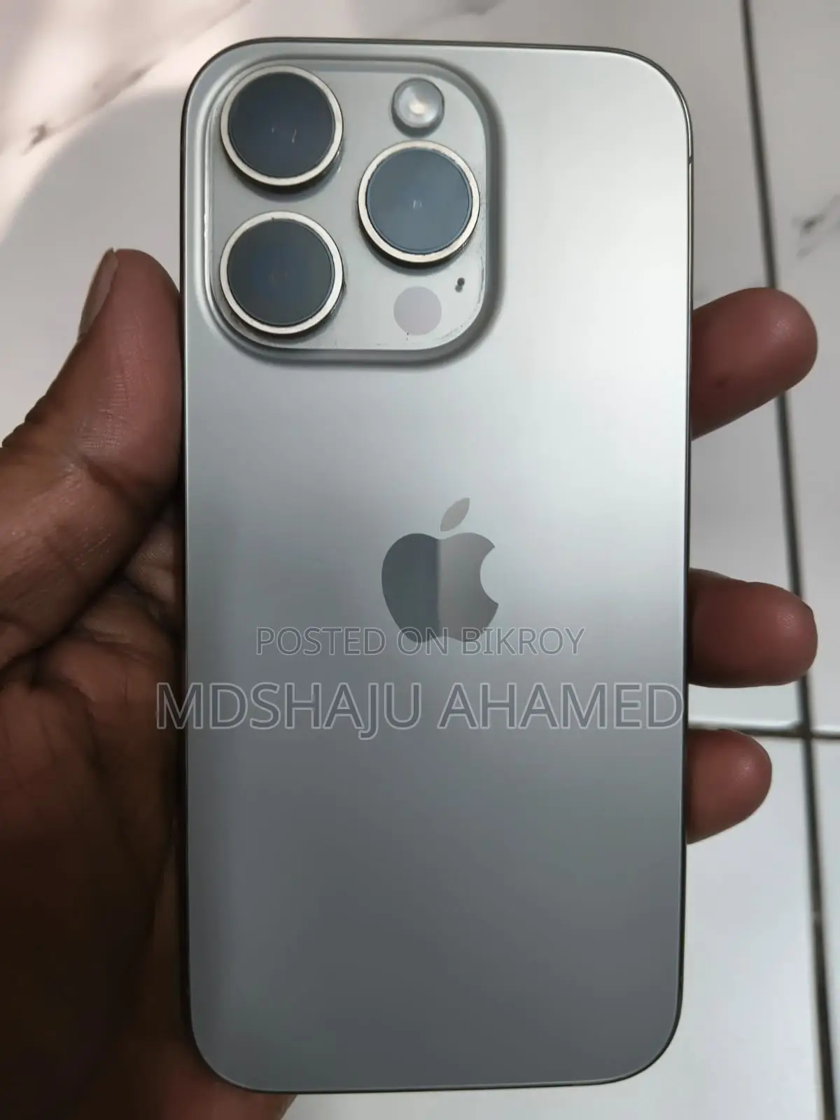 Apple iPhone 15 Pro (Used)