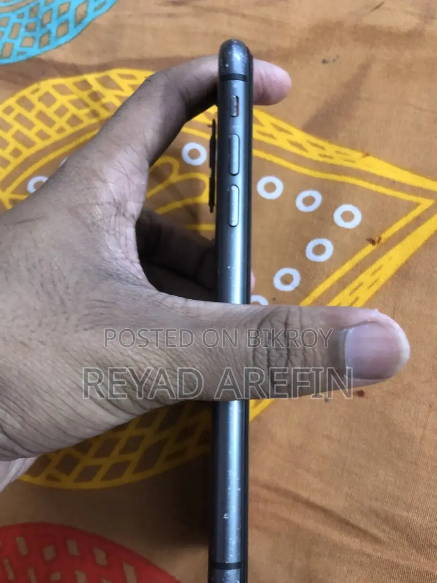 Apple iPhone 11 (Used)