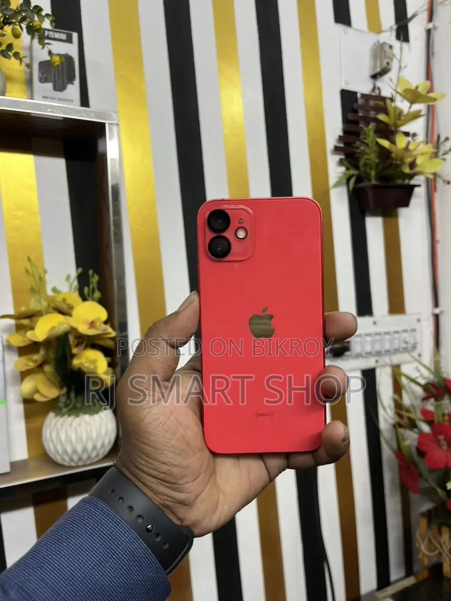 Apple iPhone 12 . (Used)