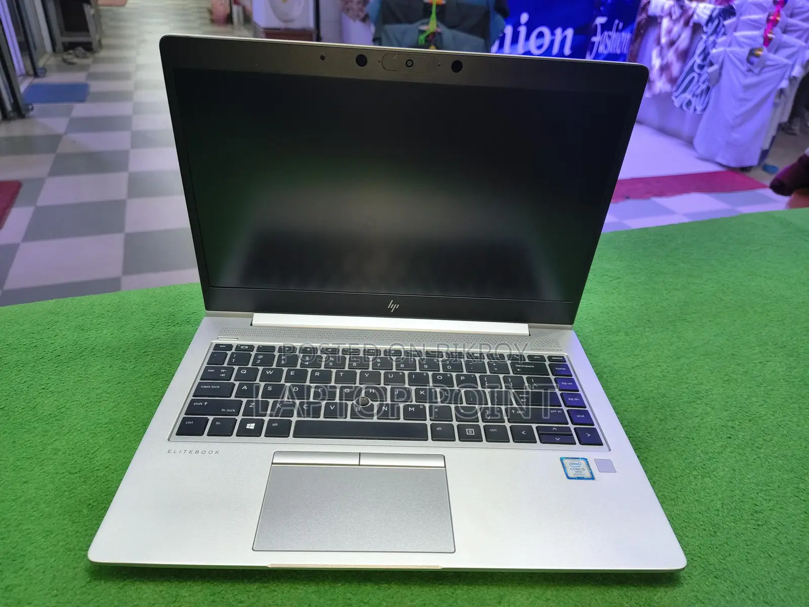 HP core i5 8gen: 256 ssd, 8gb ram, Touch skin display