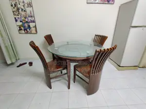৪ চেয়ারের ডাইনিং টেবিল, গ্লাস টপ , ব্রাদার্স ফার্নিচার থেকে কেনা।