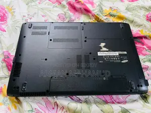 Super fast, Core i5 >> 4GB RAM >> 256 SSD