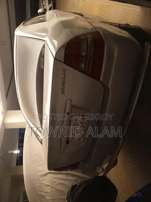 Toyota Corolla . 2003