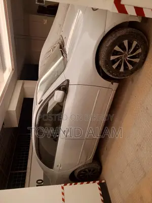 Toyota Corolla . 2003
