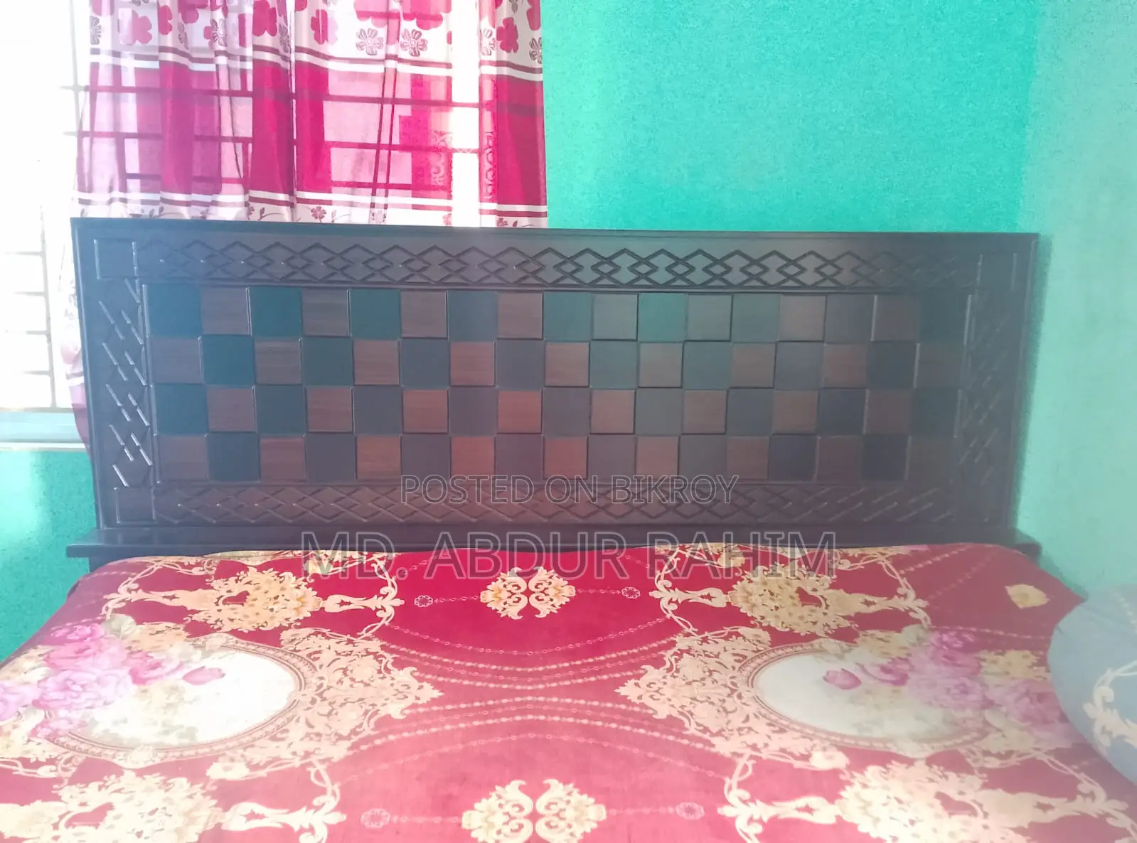 মাত্র তিন মাস ব্যবহৃত একটি খাট বিক্রি করব