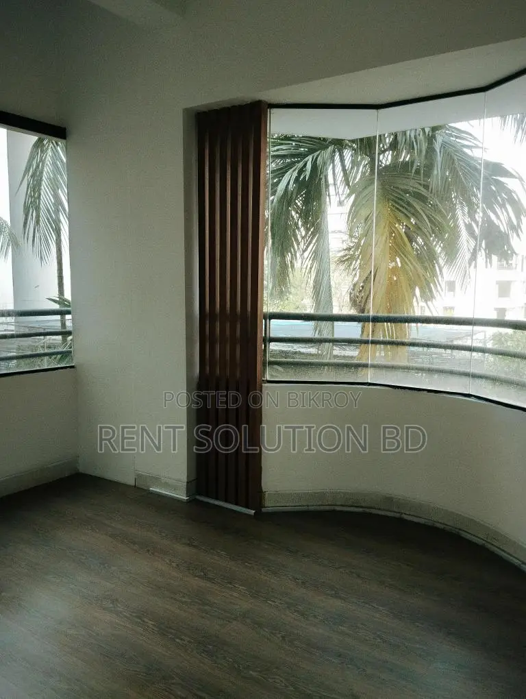 5000 sqft residence office rent