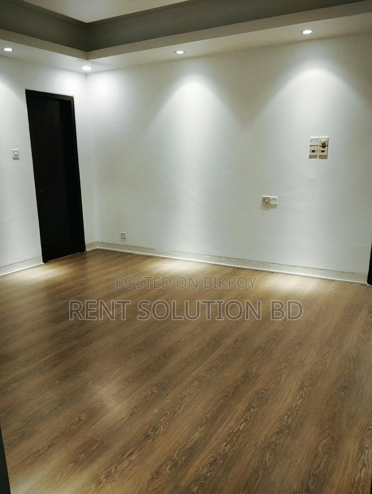 5000 sqft residence office rent