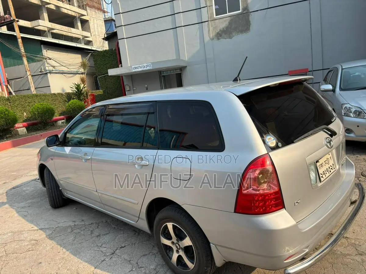 Toyota Fielder 2004