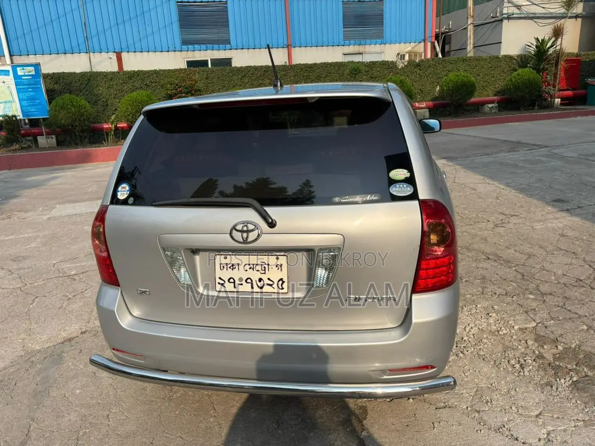 Toyota Fielder 2004