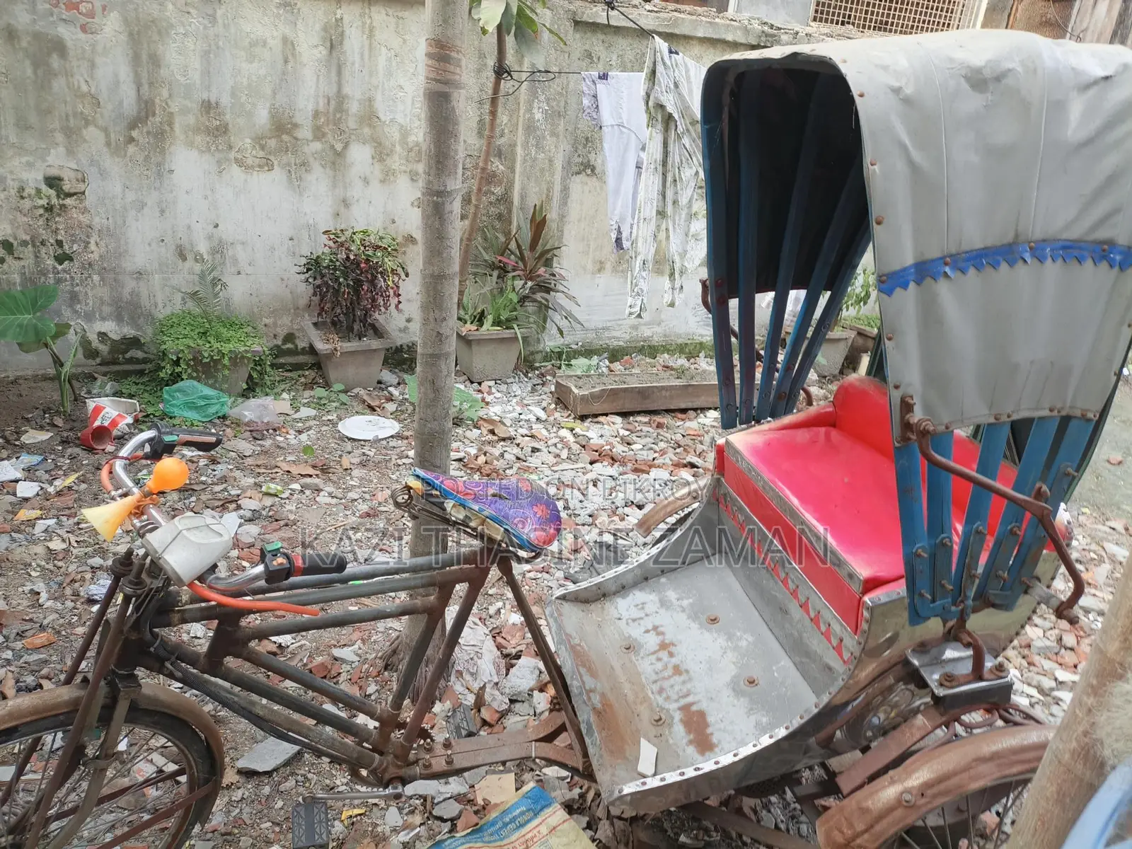Battery-Operated Rickshaw