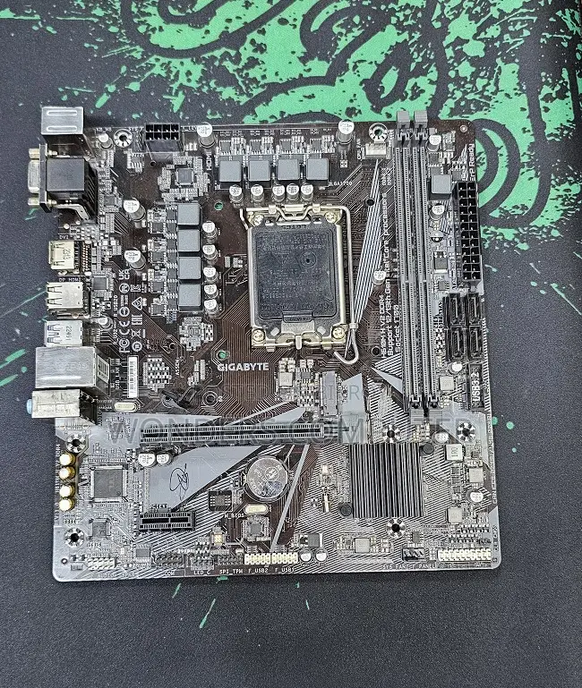 Gigabyte H610M H V2 একটি মাইক্রো-এটিএক্স মাদারবোর্ড