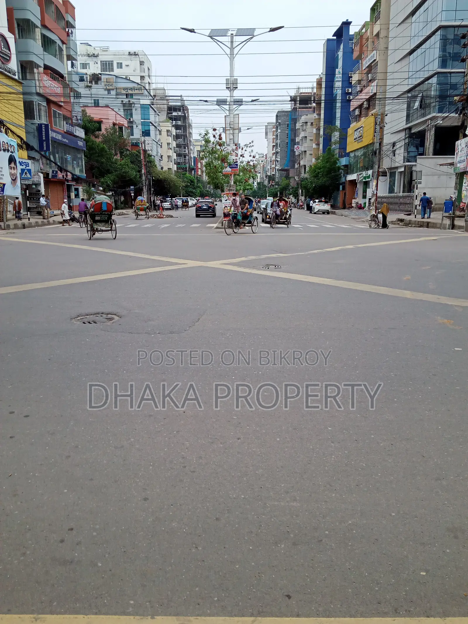১১০ ফুট রাস্তা ৫ কাঠা কমার্শিয়াল দক্ষিণ-সেক্টর-১২