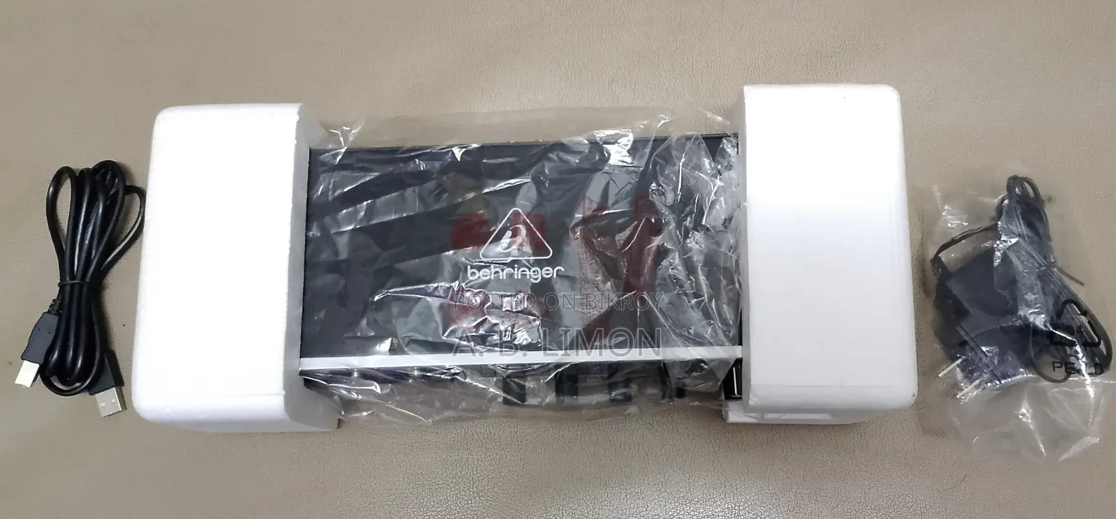 Behringer U-phoria Umc404hd 4 in Out Sound Card