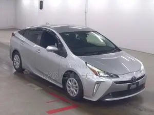 Toyota Prius S- SAFETY PLUS-2 2021
