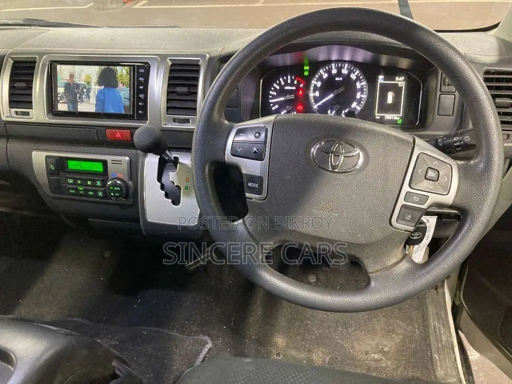 Toyota Hiace SUPER GL PKG 2021