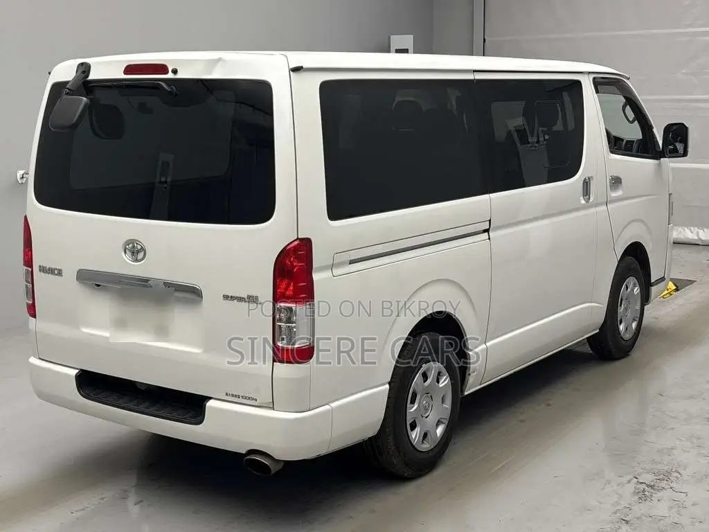 Toyota Hiace SUPER GL PKG 2021