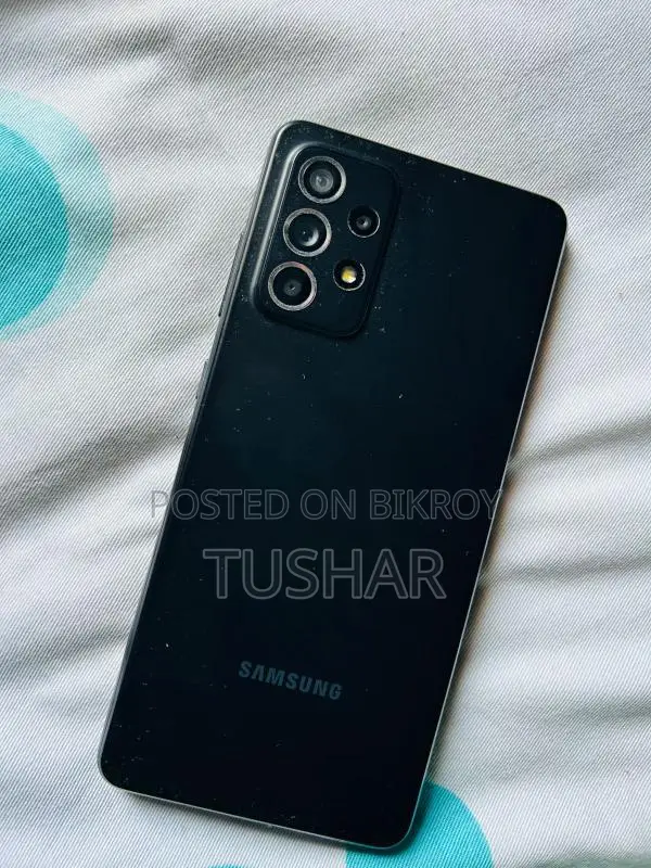 Samsung Galaxy A52 . (Used)