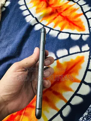 Apple iPhone 11 (Used)