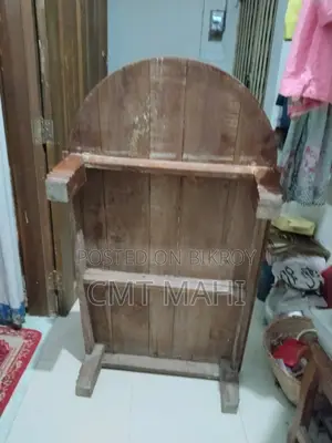 সেগুন কাঠের ড্রেসিং টেবিল ও জায়নামাজের চকি